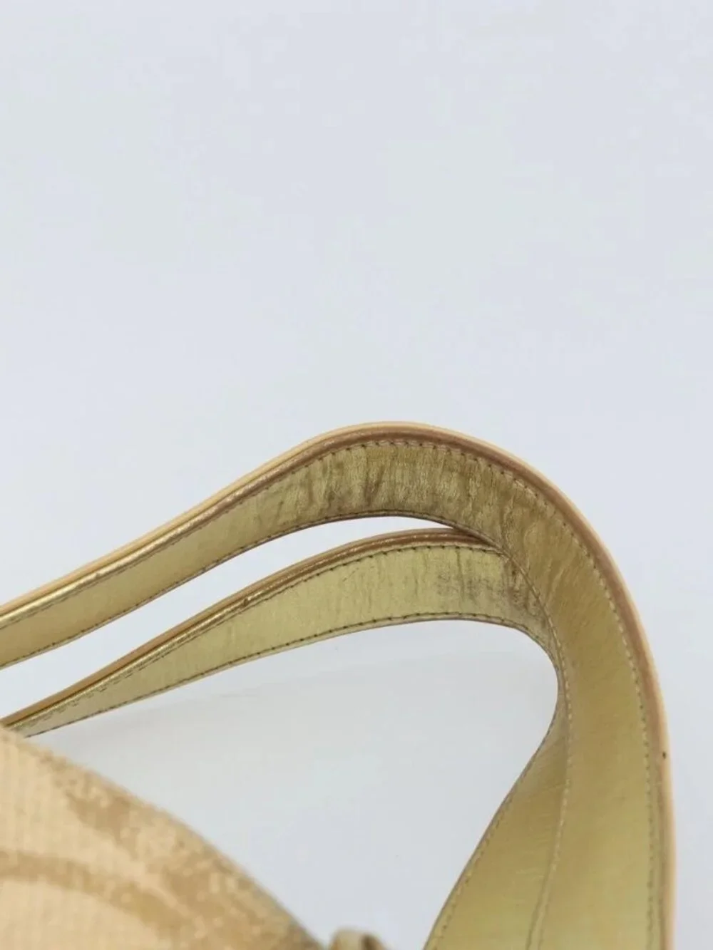 CHANEL Tote Bag Straw Beige Gold CC Auth bs33645